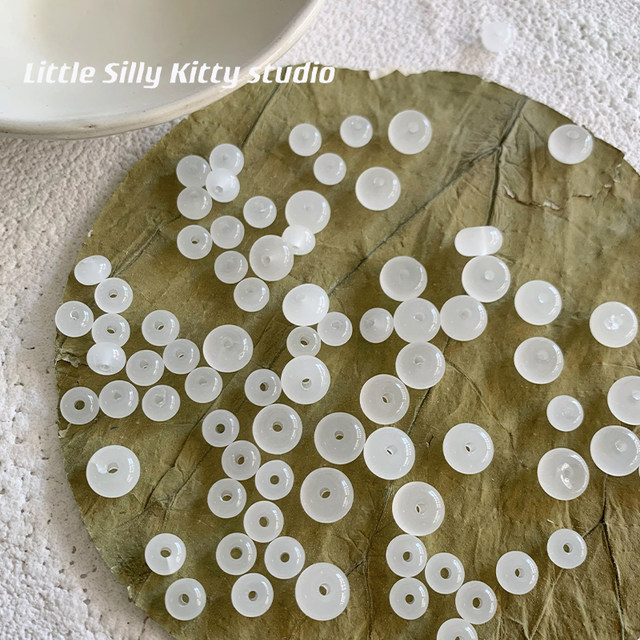 Little Stupid Cat Guofeng Bamboo Formation Forming Modeling Jade Glass Sanzhu DIY Beads Platform Necklace Necklace Material Material
