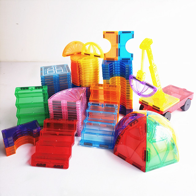 
Colored window special-shaped magnetic sheets and loose sheets are replenished with large fan-shaped magnetic crane long arm truck assembly building blocks