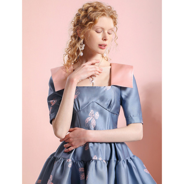 Stubble 2022 new summer women's niche design chic butterfly printed contrasting color square collar sweet puff skirt