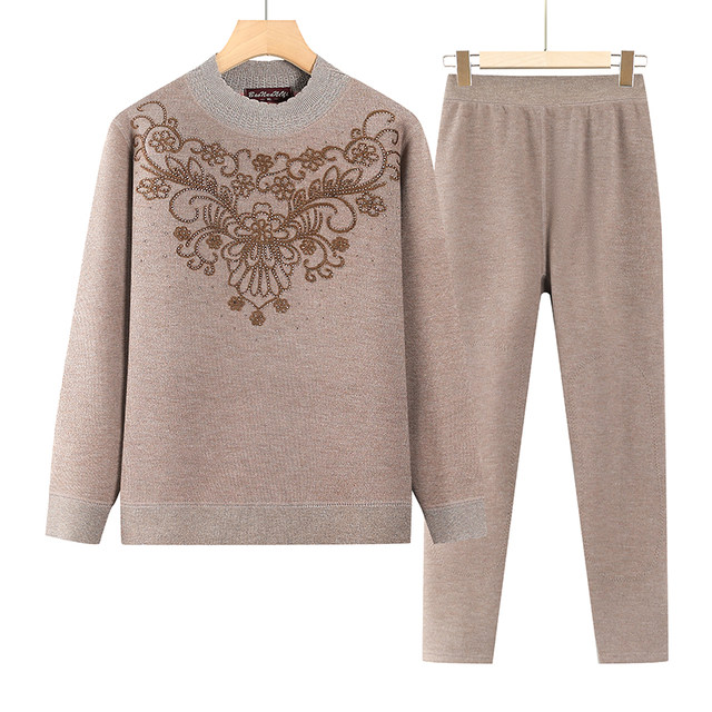 The elderly's autumn and winter thermal underwear set, grandma's winter clothing, velvet and thickened bottoming shirt, autumn clothes and long trousers for the elderly.