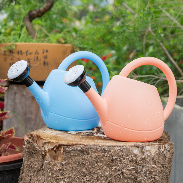 Kindergarten children's cute watering kettle gardening flower watering kettle home play watering kettle plastic watering kettle