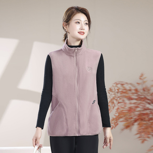 Double-sided polar fleece vest for middle-aged and elderly women in autumn and winter new all-in-one fleece vest mother's wear fleece vest