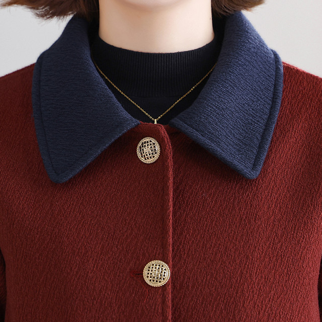 Middle-aged mother autumn jacket fashionable and fashionable 2025 new spring and autumn middle-aged and elderly women's wool top short