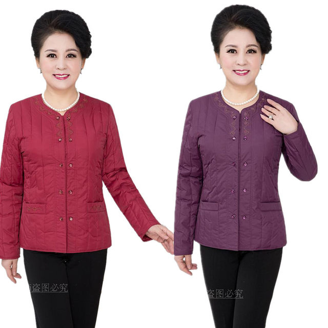 Middle-aged and elderly mothers wear small cotton-padded jackets, plus size women's short cotton-padded jackets, thin down-padded jackets with inner liner