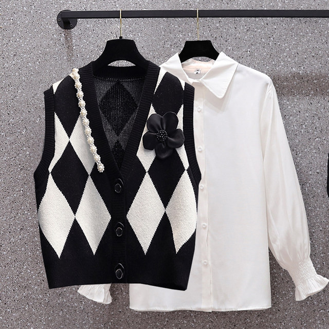 Large size women's clothing 2025 spring clothing new slim knitted vest vest fat sister sweater jacket top set