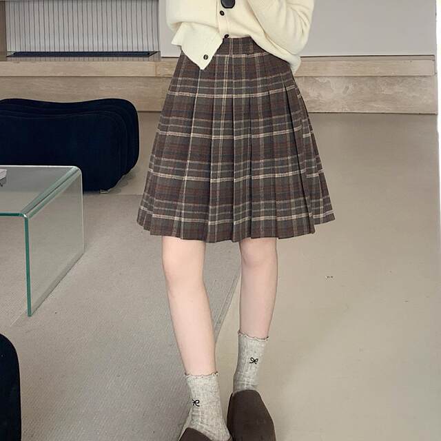 Large size retro plaid pleated high waist skirt autumn and winter fat mm A line slim mid skirt college style short skirt ins