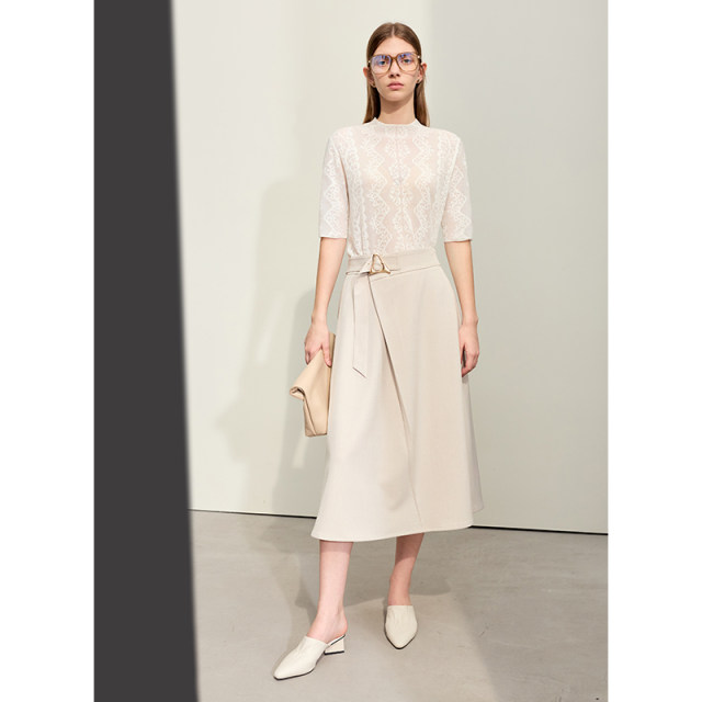 Amii2025 summer new high-end commuting geometric buckle belt decorative skirt women's A-line skirt small black skirt