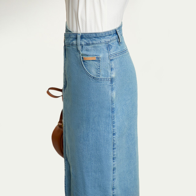 Amii slit denim skirt women's letter embroidered straight skirt 2025 new irregular midi skirt
