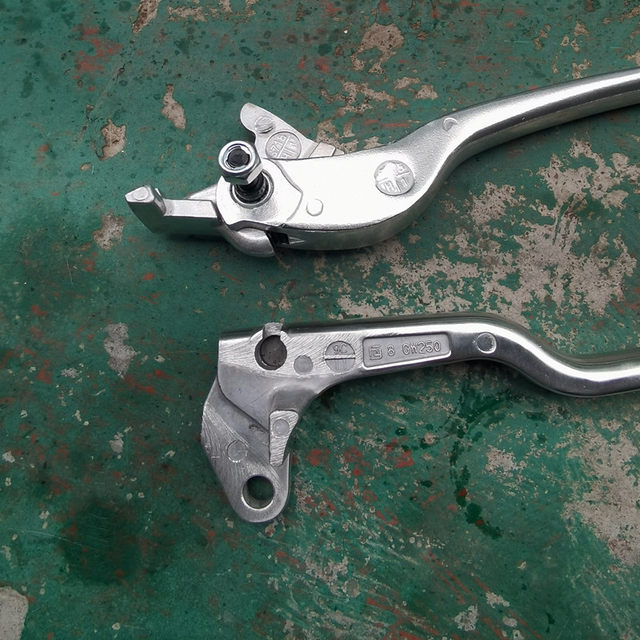 Suitable for Suzuki GW250 GSX250R DR300 DL250 TR300 brake handle clutch handle horn
