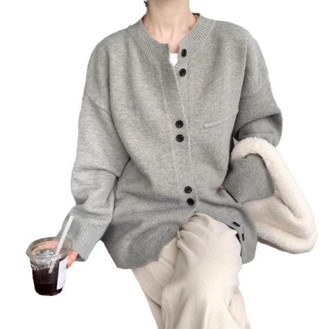 Japanese lazy style knitted cardigan for women in autumn and winter new loose jacket design sense casual sweater cardigan
