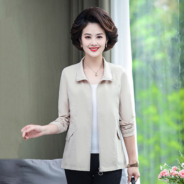 Spring coats for middle-aged and elderly women and mothers, casual loose spring and autumn jackets, thin windbreakers