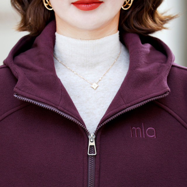 Middle-aged sports suit women's winter warm top mom's winter plus velvet autumn and winter two-piece casual outerwear winter