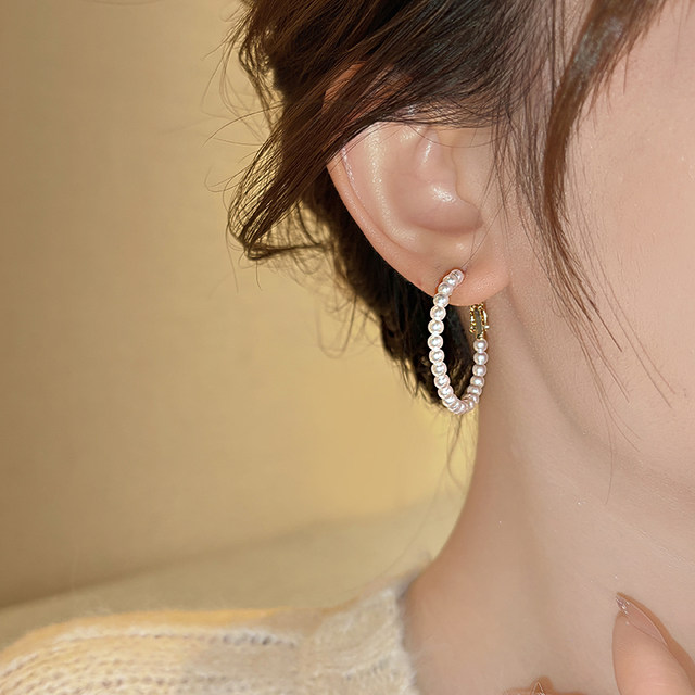 Gold Pearl Hoop Earrings Women's Autumn and Winter Earrings Temperament Earrings 2025 New Hot Style High-end Light Luxury Earrings