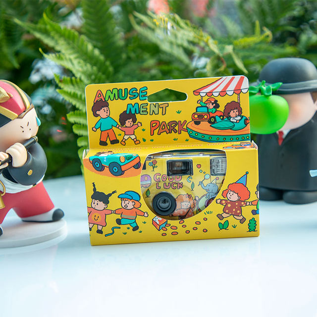 Fuji Kodak Retro Disposable Film Camera Half-Grid Flash Silly Color Film Machine Creative Gift