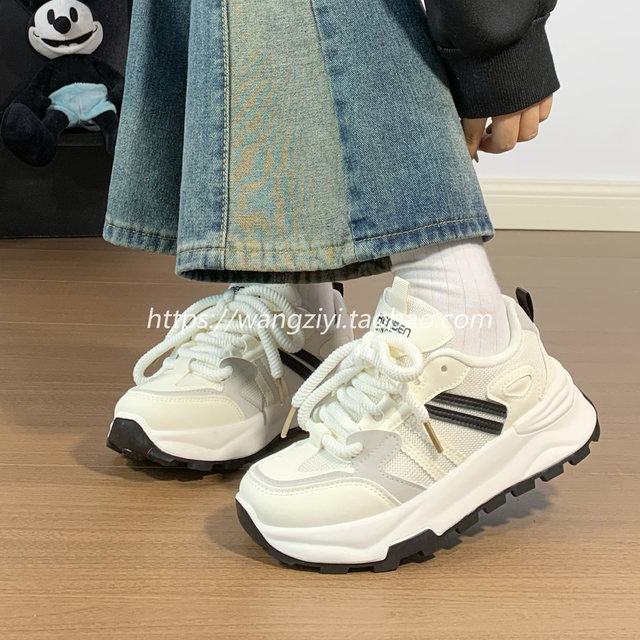 Humanistic soft-soled couple's sports shoes for women in winter plus velvet original versatile lightweight breathable white shoes for men and women