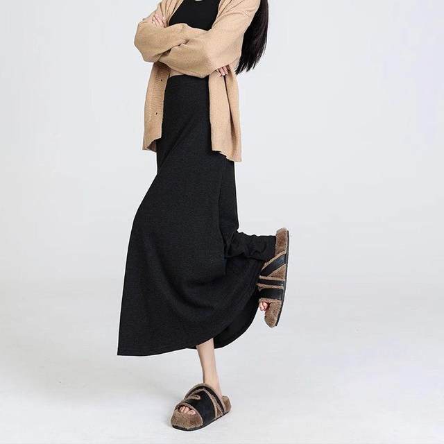 Black fishtail skirt women's skirt spring and autumn versatile temperament A-line hip skirt slim ruffle long skirt
