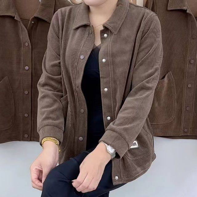 Middle-aged mother wears high-end corduroy jacket 2025 autumn new fashion polo collar double-pack shirt top for women