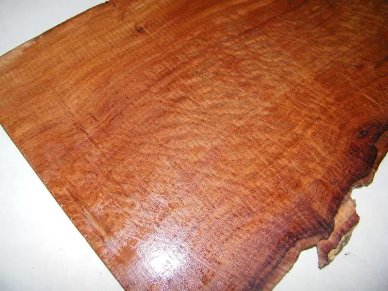 缅甸花梨草花梨原木料板材爆满水波纹荧光艳丽面板料薄板