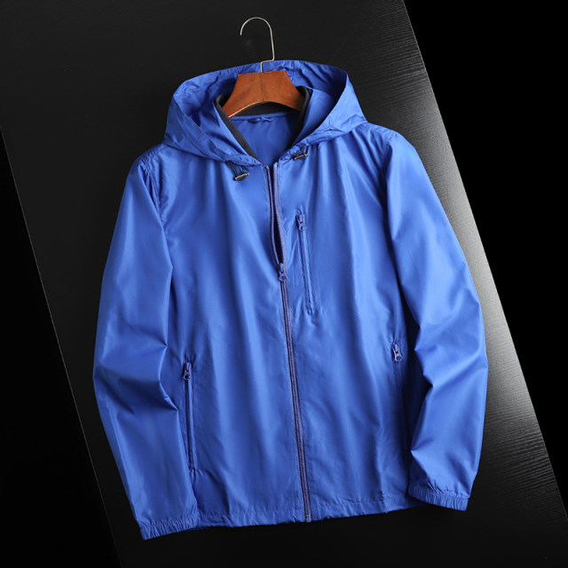 Sale for loss-proof and waterproof! Windproof and sun-proof! Thin men's hooded sports and casual jacket jacket in spring and summer