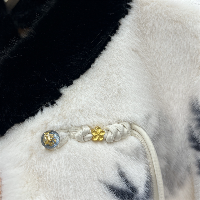 2025 new winter mink coat for women's mid-length Chinese style mother's fur integrated over-knee fur coat