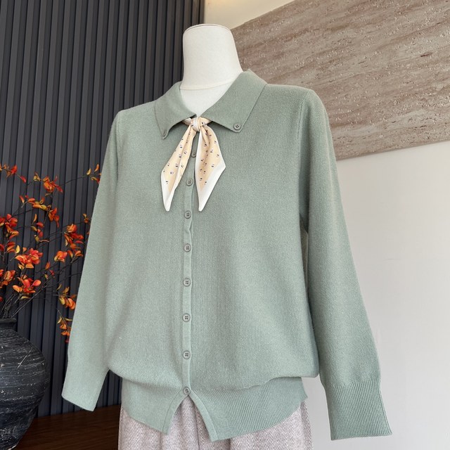 New mother's clothing autumn knitted sweater top scarf collar detachable sweater middle-aged and elderly women's cardigan temperament sweater