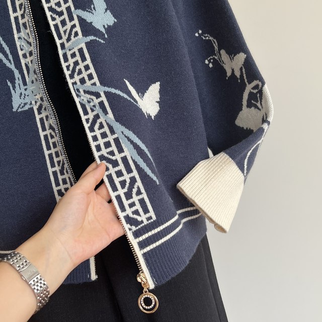 New Chinese style mother's clothing autumn knitted cardigan top zipper long sleeve middle-aged and elderly women's round neck fashion versatile jacket