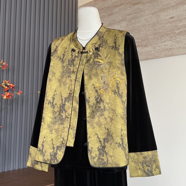 New Chinese style new autumn fashion three-piece set with temperament and national style tops casual and versatile straight pants for middle-aged and elderly ladies