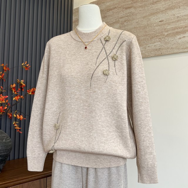 Fashionable autumn and winter mother's wear new thickened half turtleneck top with warm all-in-one fleece sweater for middle-aged and elderly women