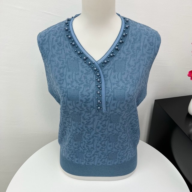 Middle-aged mothers' new autumn clothing, fashionable sweaters, tops, middle-aged and elderly women's clothing, spring and autumn fashionable knitted large size bottoming shirts
