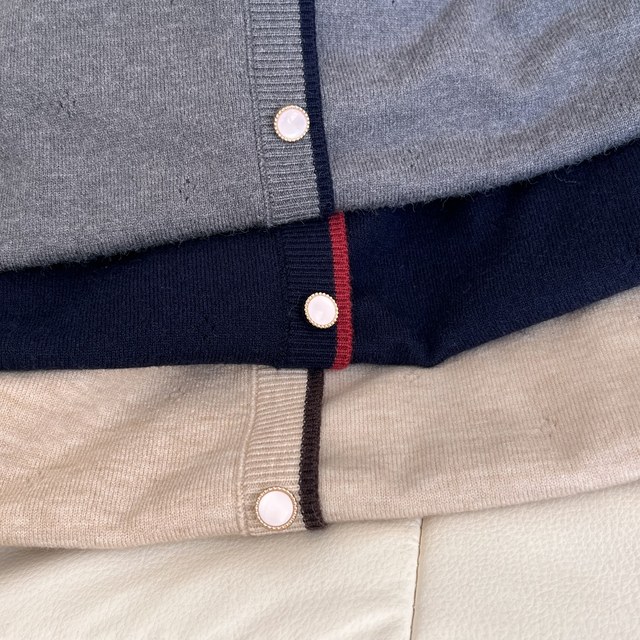 Mom's new autumn round neck long-sleeved bottoming top, age-reducing knitted sweater, middle-aged women's pullover versatile sweater