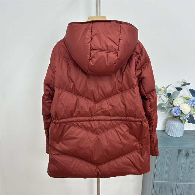 Mom's winter down jacket 2025 new cotton-padded jacket women's winter style warm jacket large size hooded cardigan clothes