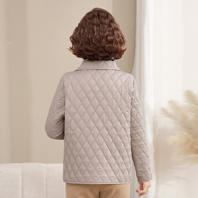 
Middle-aged mothers wear age-reducing western-style cotton-padded clothes 2025 new cotton-padded jackets for middle-aged and elderly women winter light and solid color cotton-padded clothes