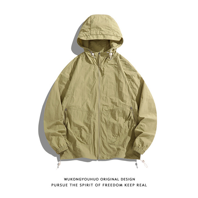 Wukong has a stock summer thin light and breathable sunscreen jacket for men and women fashion brand couples UV skin clothing