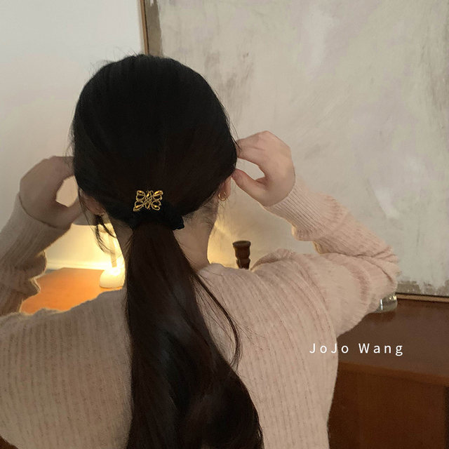 Middle -aged small practical ~ black gold set rings headwear high bombs tie the hair decoration back brain plate head head head head rope South Korea