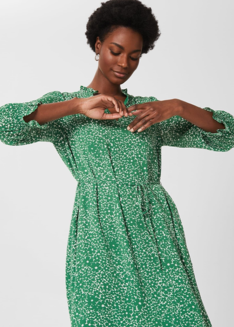 HobBS seven -point sleeve dress one -step skirt green floral belt V -neck, fresh summer lady, elegant and versatile
