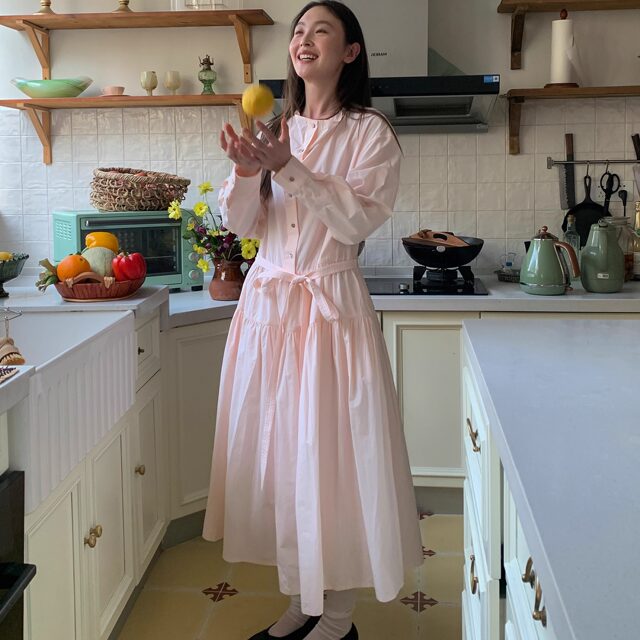 Herowrows Mama cotton light pink long-sleeved dress Lazy draped collar tethered strap large hem skirt