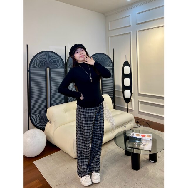 Meat rolls are slightly fat and large size women's autumn and winter style solid color slim sweater half turtle neck base fat mm fashionable top