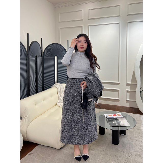Meat rolls are slightly fat and large size women's autumn and winter style solid color slim sweater half turtle neck base fat mm fashionable top