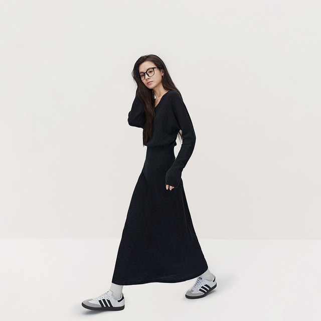 OCHIRLY wool V-neck wool knitted dress, long skirt, soft and waxy, warm and slimming, new autumn and winter product