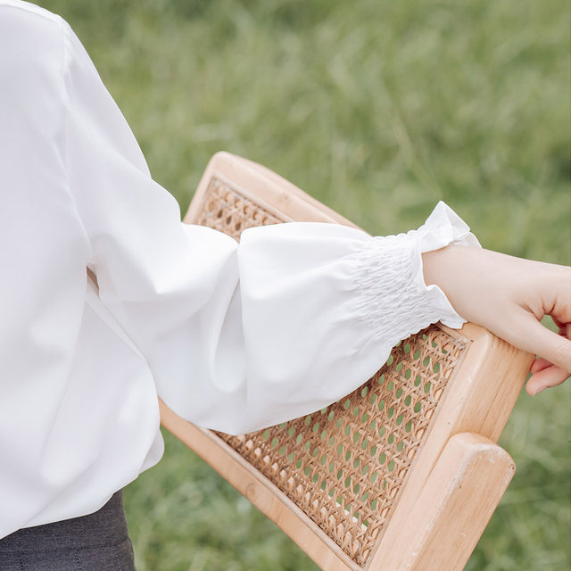 College style lace-up bow white shirt women's flared sleeves with vest base shirt long sleeve top autumn and winter new style
