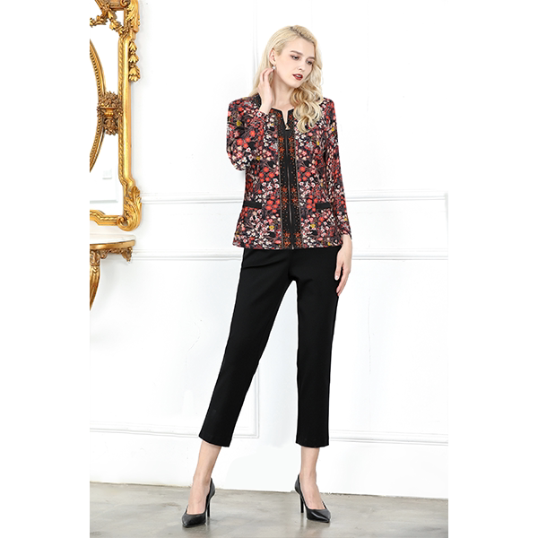 Qianyao 2024 new women's clothing spring and autumn long-sleeved floral shirt mother jacket large size loose top cardigan women