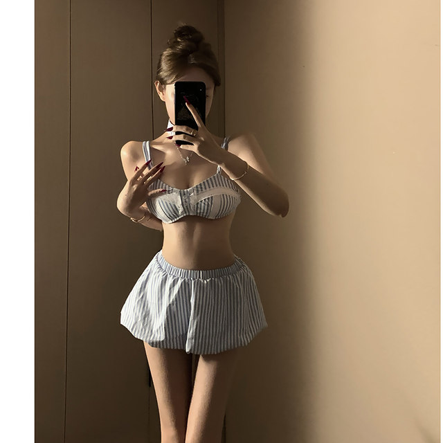 New skirt-style bikini split swimsuit for women, high-end, small breasts, sexy, pure desire, island resort, hot spring student