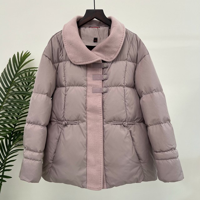 Winter new warm and thickened mother's down jacket solid color coat middle-aged and elderly loose lapel white duck down top