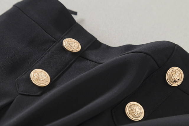 Elegant commuting wind autumn costume versatile high waist button embellishment of three -dimensional folds, thin, medium long A -line skirt black half skirt
