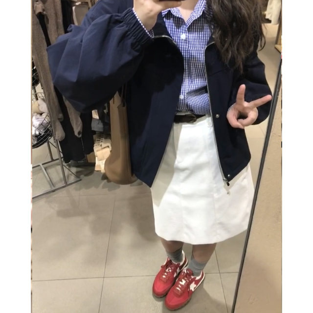 Korean gentle white mid-skirt for women with high waist A-line slim simple commuting versatile mid-skirt