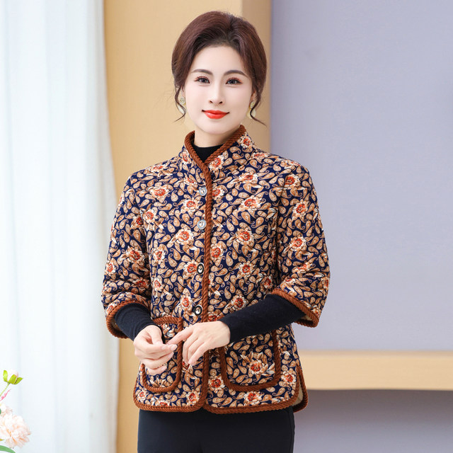 
Mom's autumn and winter three-quarter sleeves plus velvet cotton jacket and cotton vest for middle-aged and elderly women's large size warm-sleeved cotton jacket and cotton vest
