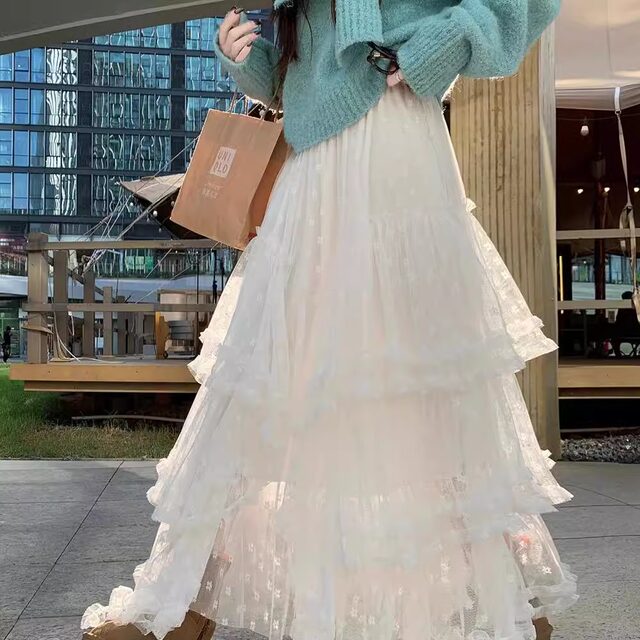 Large size women's summer French flower lace skirt with gentle temperament and sweet princess fluffy cake long skirt