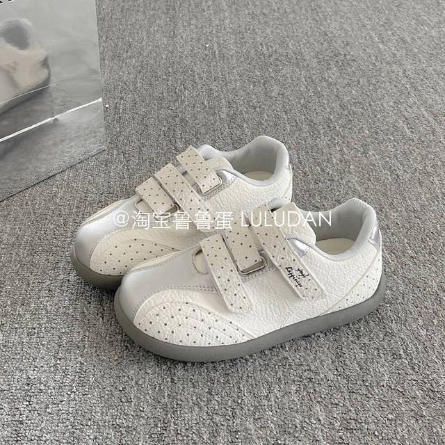 
Lulu Dan thick-soled white shoes retro moral training shoes for women 2025 new autumn women's shoes students casual sneakers trend