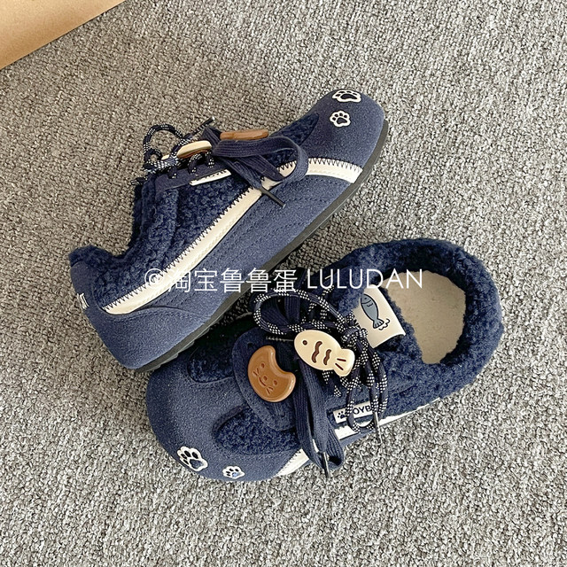 
Lulu Egg Retro Velvet Birkenstock Shoes Women's 2025 New Winter Thick Soled White Shoes Warm Second Cotton Shoes