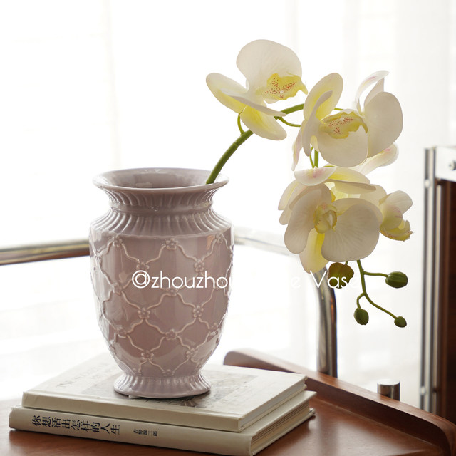 Relief ceramic high-temperature vase crafts home furnishings water-raised flowers living room decorations French cream style medieval